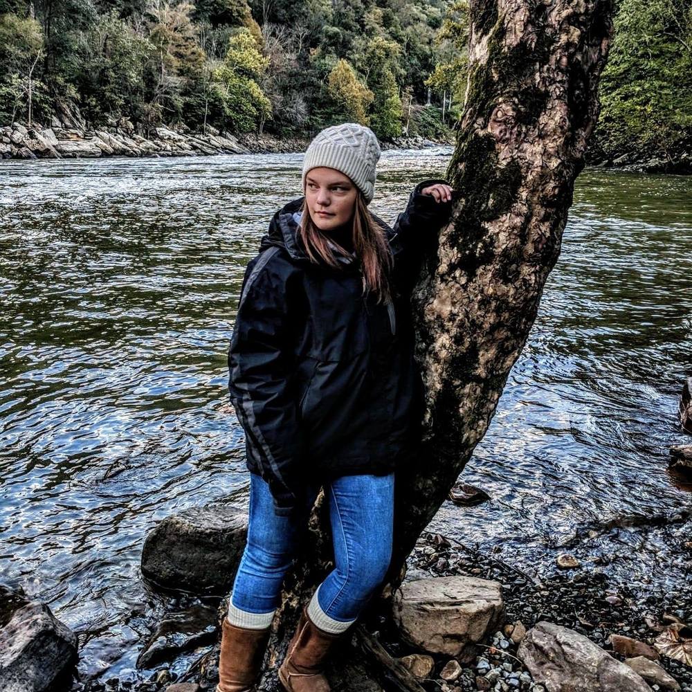 Meet your Posher, Alyssa